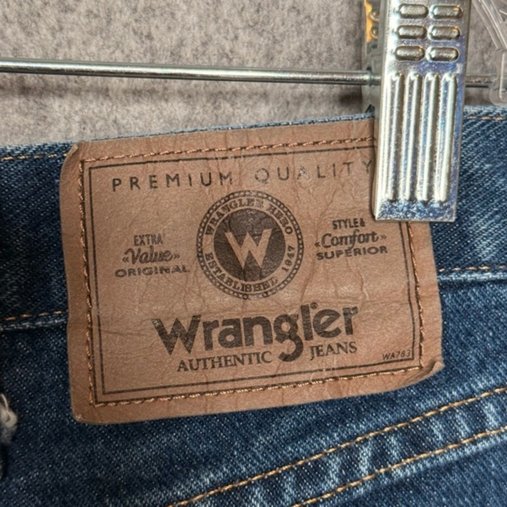 Wrangler Men’s Five Star Premium Denim Relaxed Fit Jeans‎ Set of 2- Sz 36x32 - Picture 14 of 14